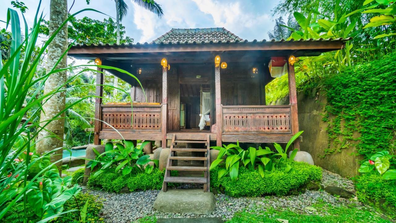 Iyume Villas เตกากาลัง ภายนอก รูปภาพ