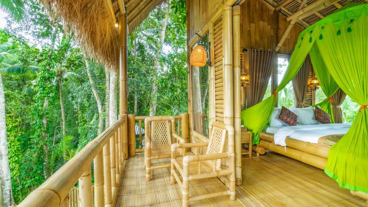Iyume Villas เตกากาลัง ภายนอก รูปภาพ